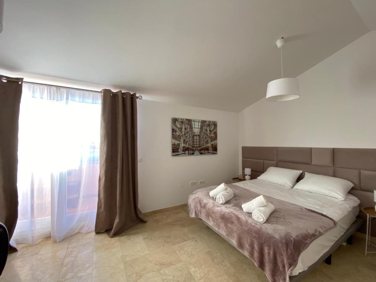 Spacious And Stylish Penthouse In Mijas El Faro ภายนอก รูปภาพ